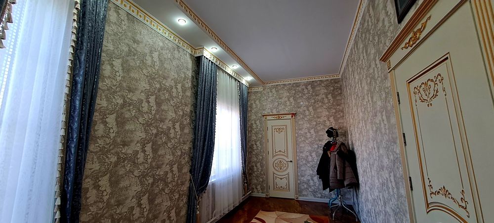 Продам большой дом