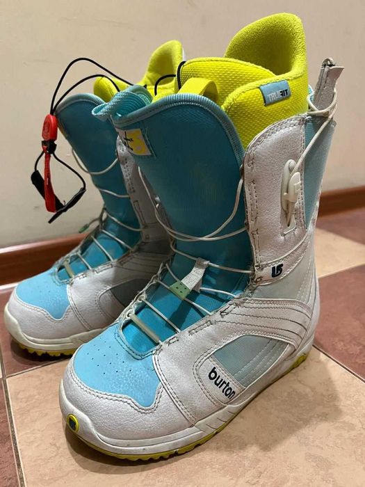 Сноубордическое снаряжение