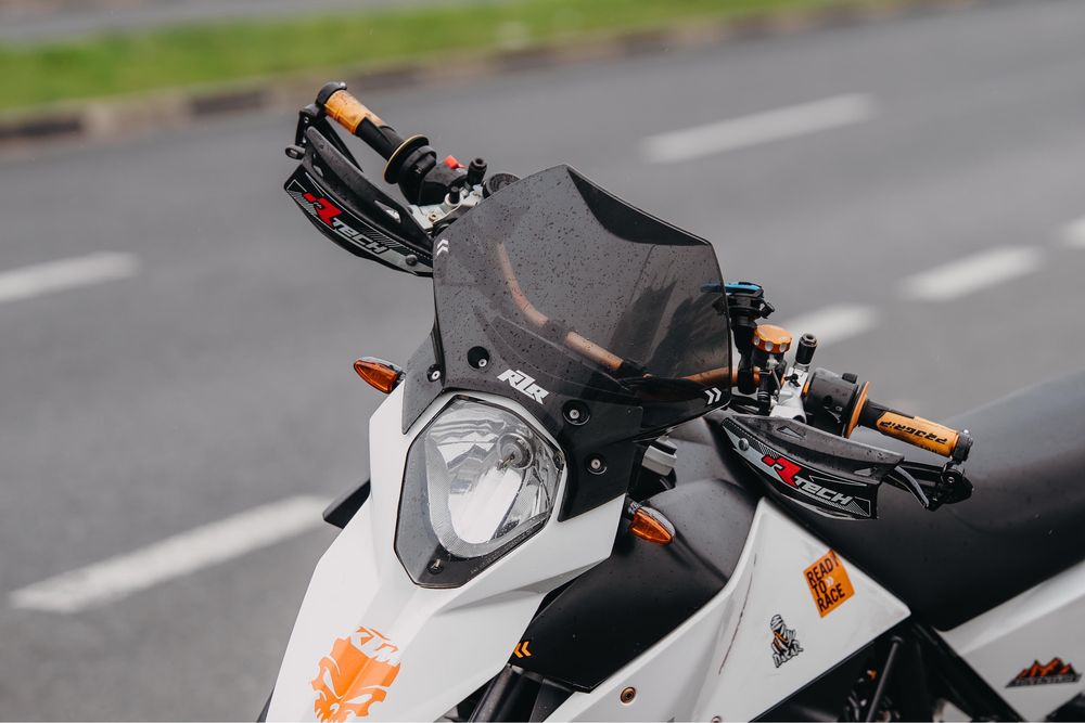 KTM 690 SM Prestige