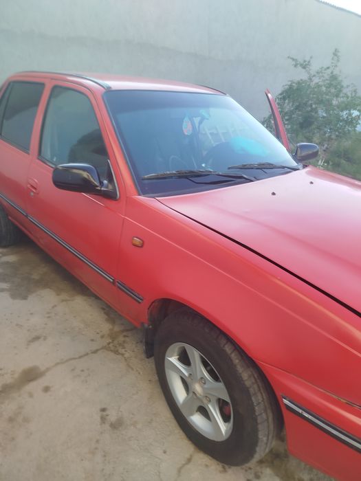 Daewoo NEXIA 1 sedan