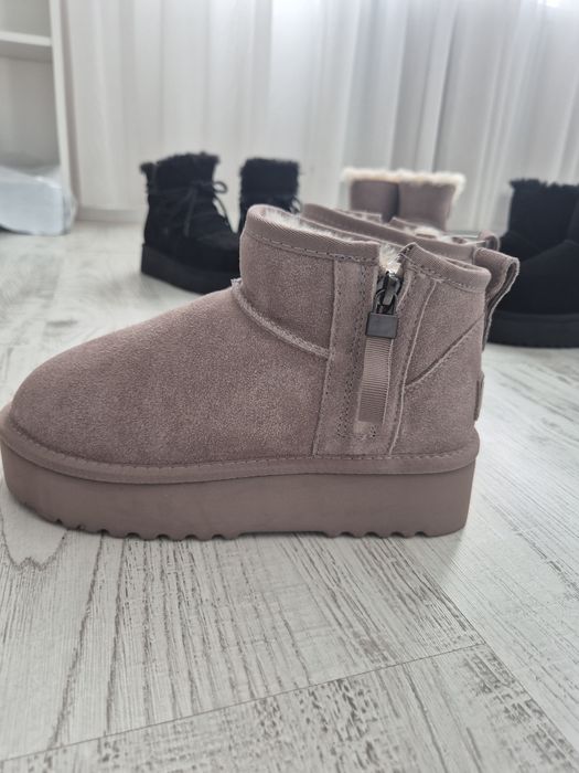 Botine UGG mini bej cu fermoar / Transport gratuit
