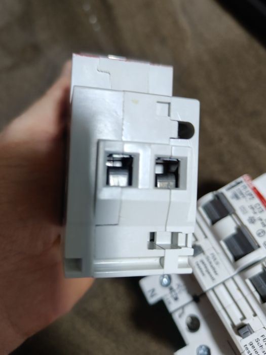 Siguranțe automate cu protecție diferențială (RCBO)