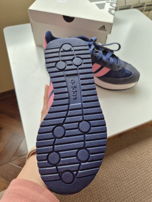 Маратонки Adidas 38 2/3