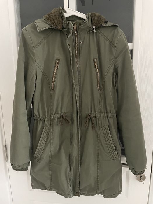 Дамско яке с качулка