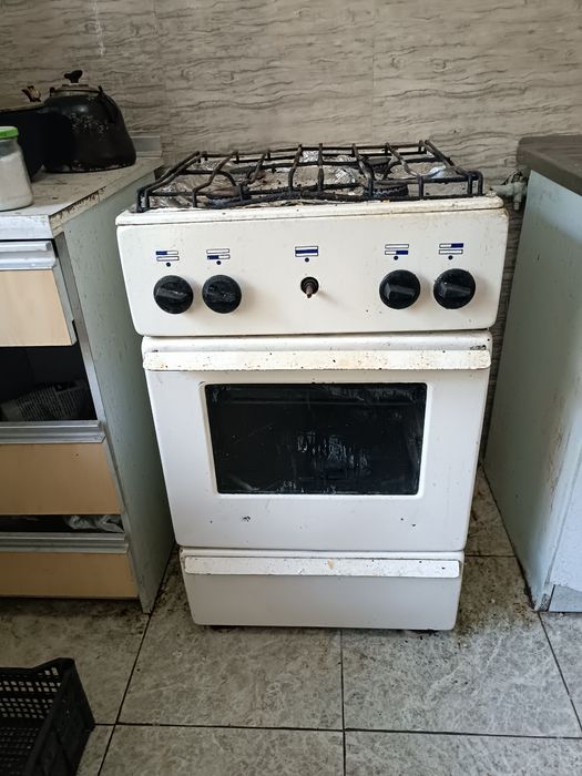 Газовая плита в рабочем состоянии
