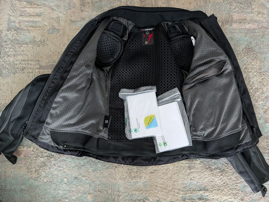 Geaca moto DAINESE nouă