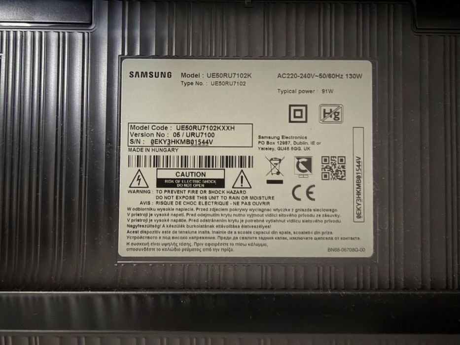 Samsung smart tv 50” model in descriere