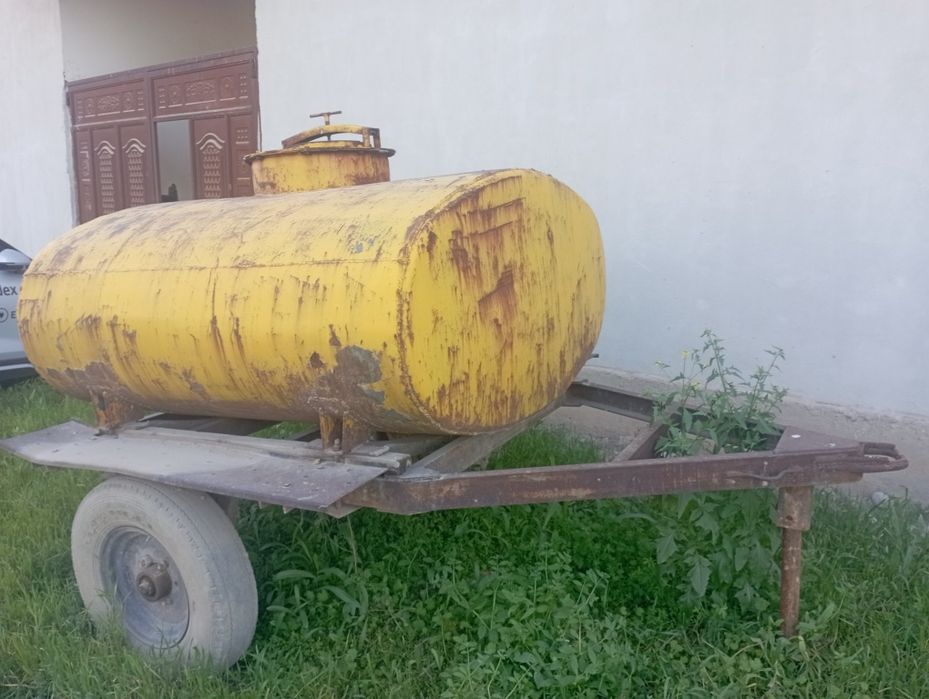 Продам систерну 2.5т