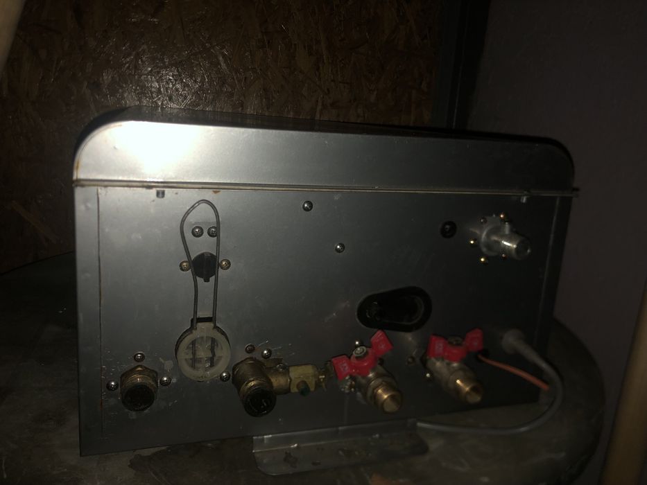 газовый котел двух/контерный
