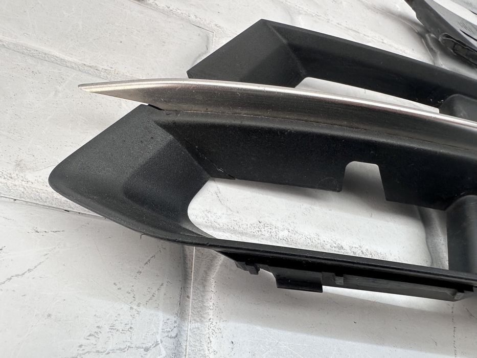 Лява решетка AUDI A6 C7 ALLROAD Фейслифт 4G0807647M 4G0807681AL