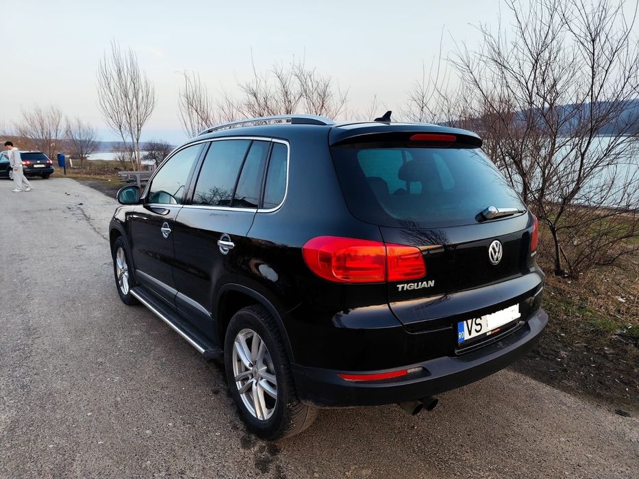 VOLKSWAGEN Tiguan 0 — imagine 5