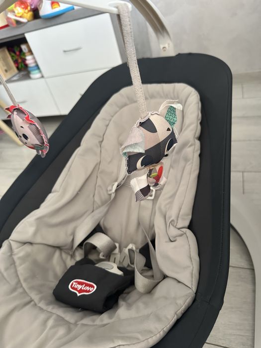 Tiny Love музикален шезлонг-люлка