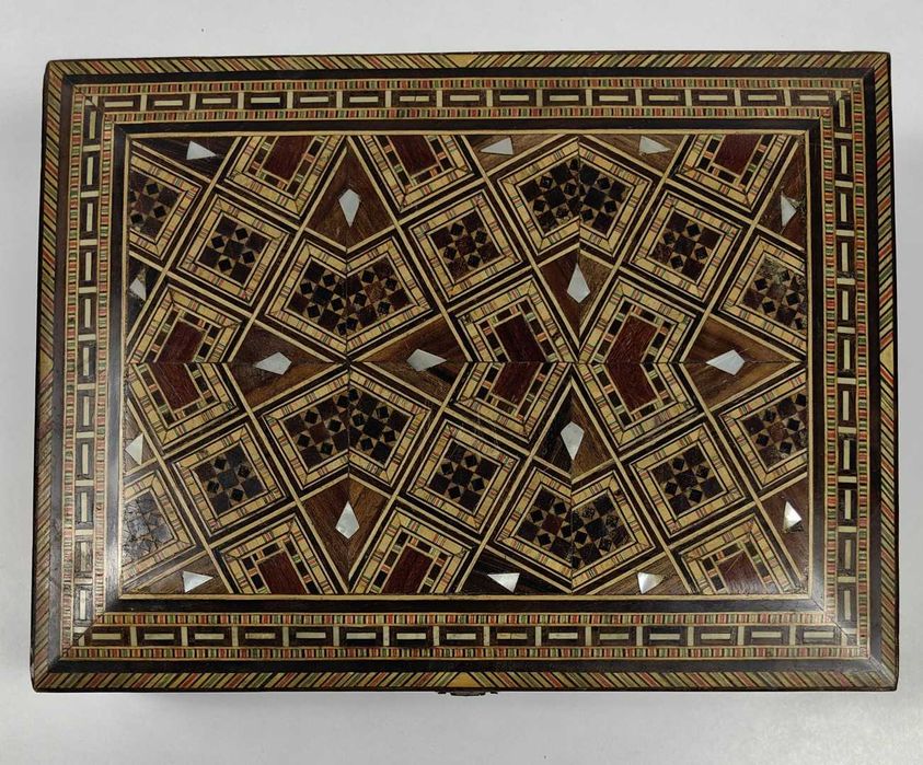 Разкошна Голяма КУТИЯ ЗА БИЖУТА СЕДЕФ Интарзия