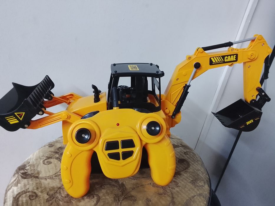 Игрушка Трактор бульдозер экскаватор