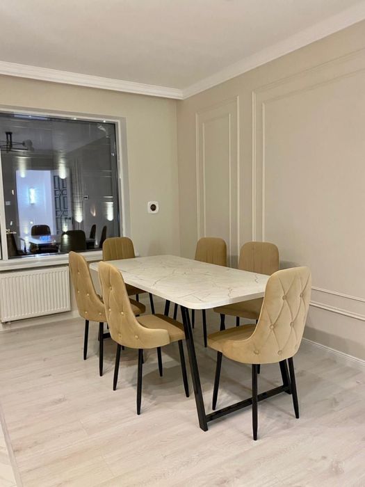 Комлект стол со стульями