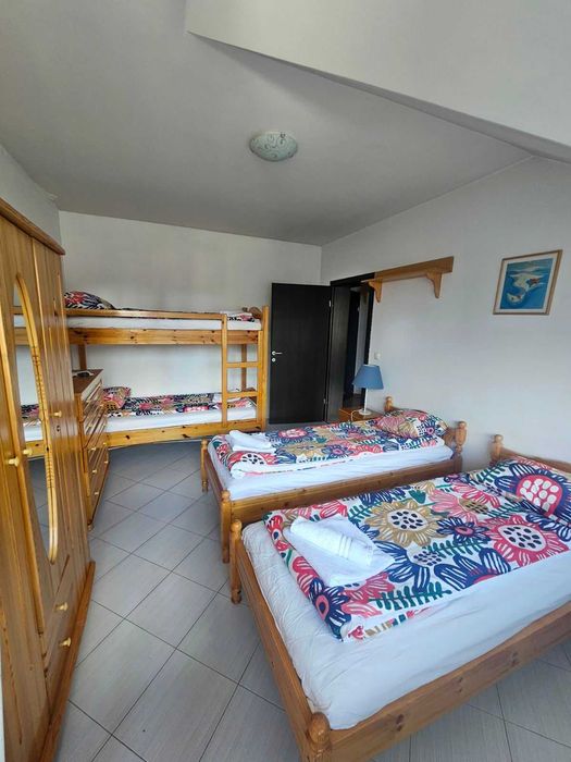 ПРОДАВАМ МЕБЕЛИ ОТ ДЪРВО/ЧАМ/ В БОРОВЕЦ+ПОДАРЪК 4 МАТРАКА