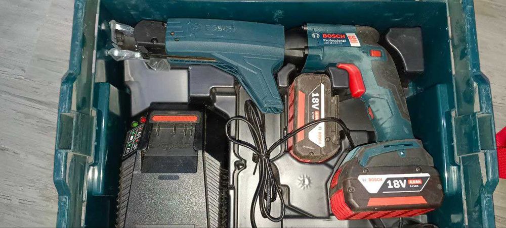 Шуруповерт Bosch   Аксай 0709 лот 749800