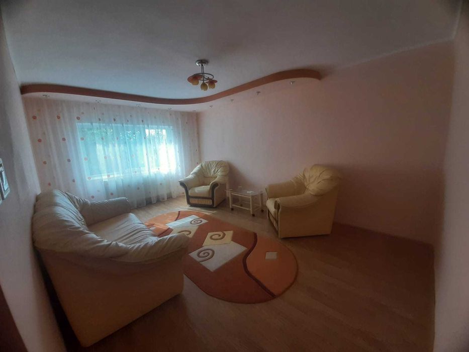 De închiriat, apartament 2 camere.