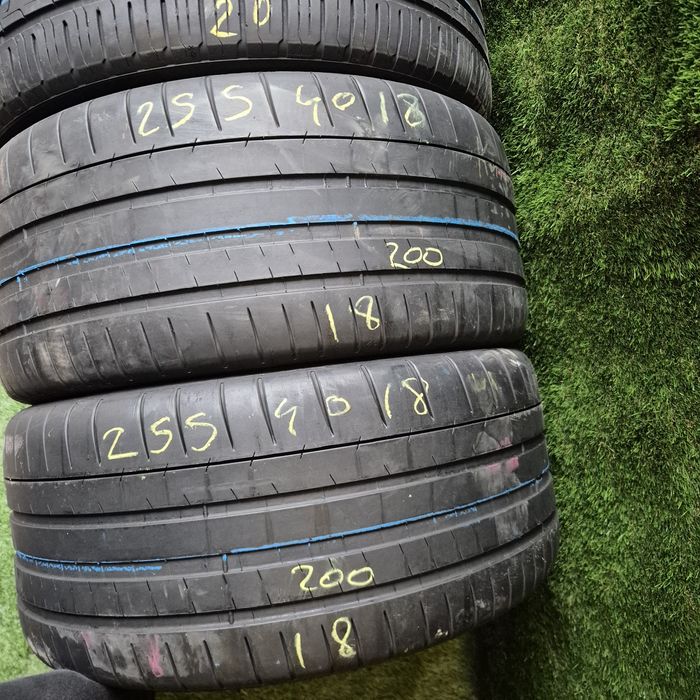 255 40 18 cu 225 45 18 Michelin și Continental