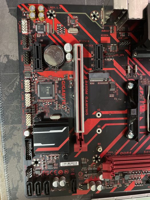 Продам комплект ryzen 5600 + b450m