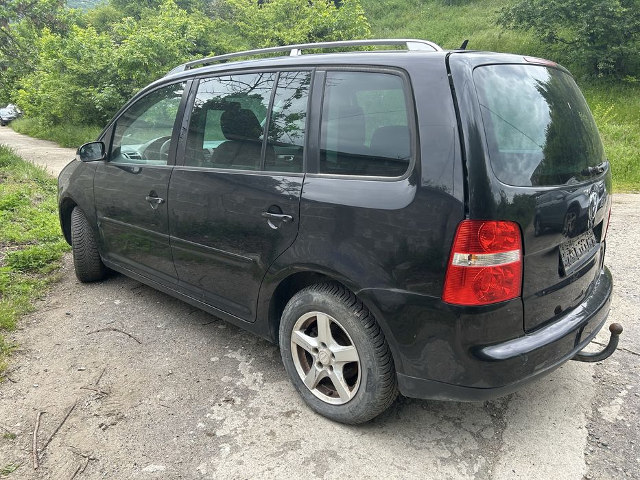 VW Touran 2.0 tdi DSG  140кс На части BKD