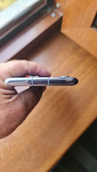 LG Velvet сотилади.