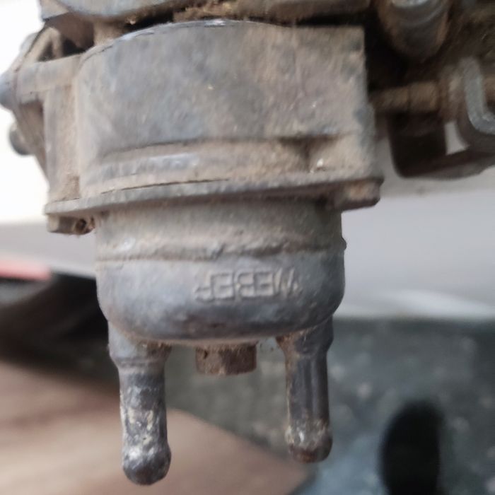 Продавам двукамерен карбуратор  Webber 34 dat 13 36 250