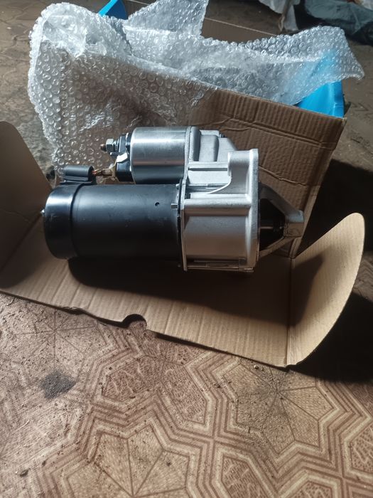 Продам стартер на Митсубиси новый