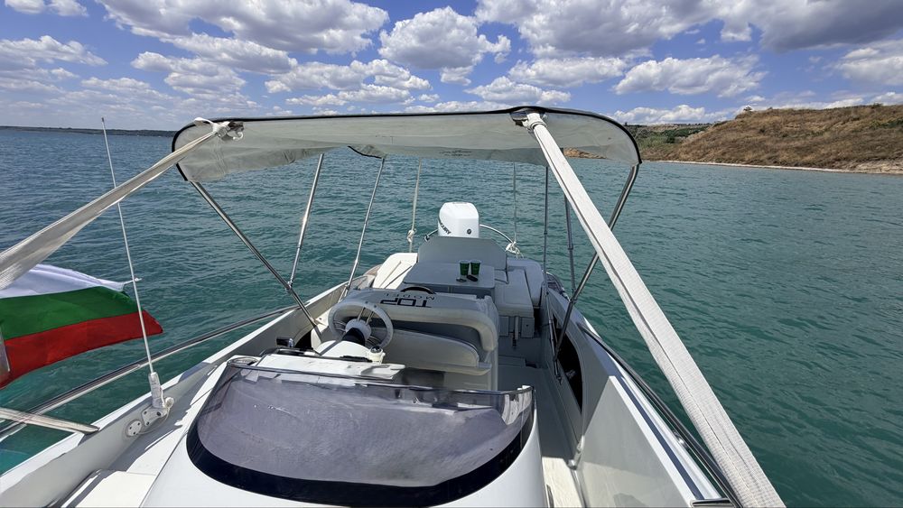 ЛОДКА Clear Libra Open 750
