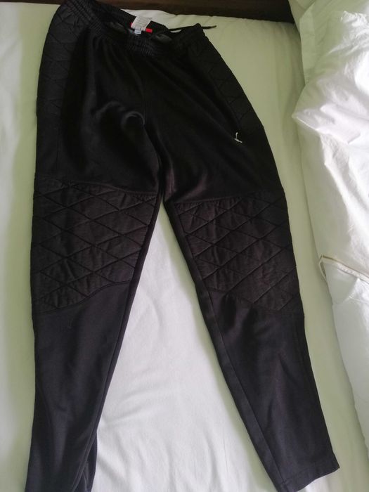 Продавам вратарска клин на Пума