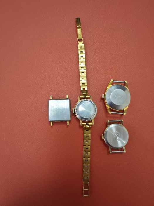 Продам советские часы