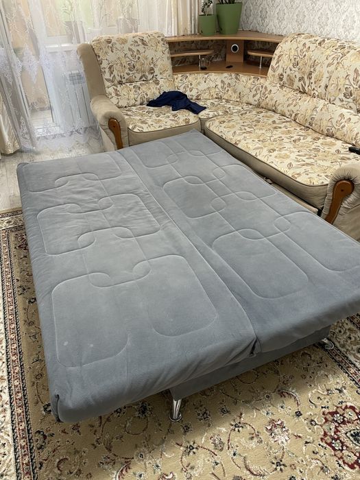 Продам диван в хорошем состоянии