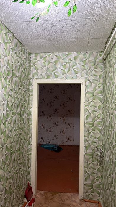 Продам 2 к в 20 мкр улучшенной планировки 2/5