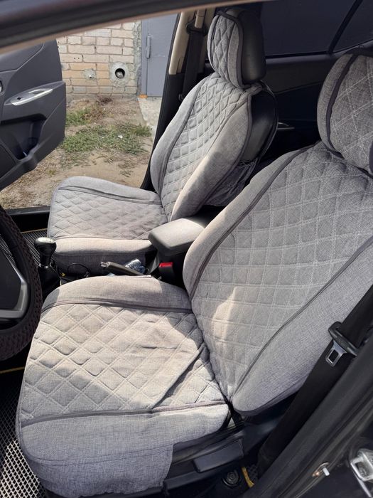 Чехлы ( передние и второй ряд )