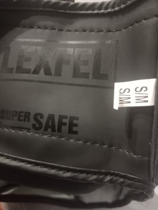 Продам шлем боксерский