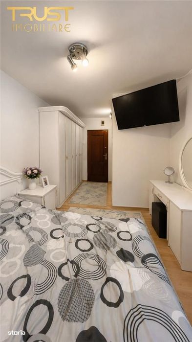 4 camere l 2 bai  l 80 MP l Baciu