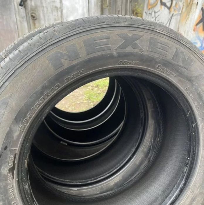 Продам летние шины 205/65/16