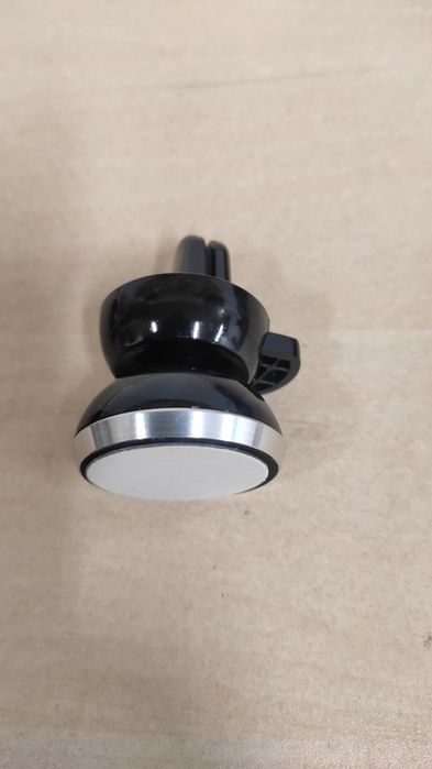 Поставка за телефон за автомобил