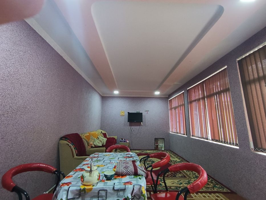 Ховли Уй сотилади