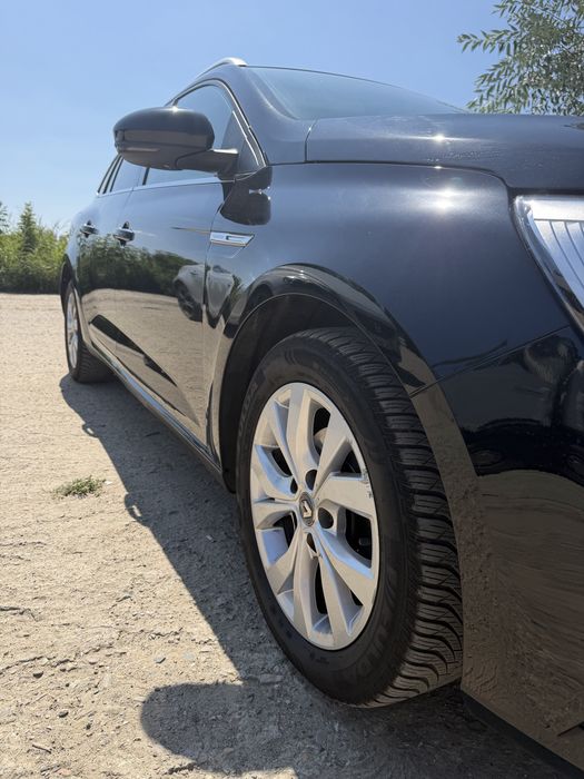 Renault Megane Grandtour LIMITED 1.3 TCe 140 CP Automată – CarPlay – 08/2019