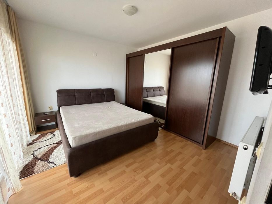 Inchiriez apartament 3 camere,bloc nou,Micalaca