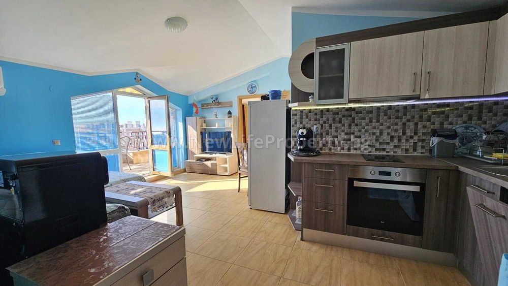 Продава се Тристаен апартамент в Свети Влас - 165 кв.м за 1546 €/кв.м - Снимка #2