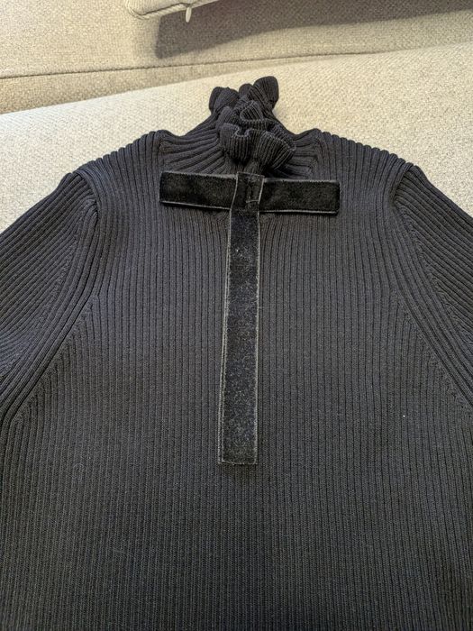 Helancă Zara neagră, tricot striat cu fundă catifea