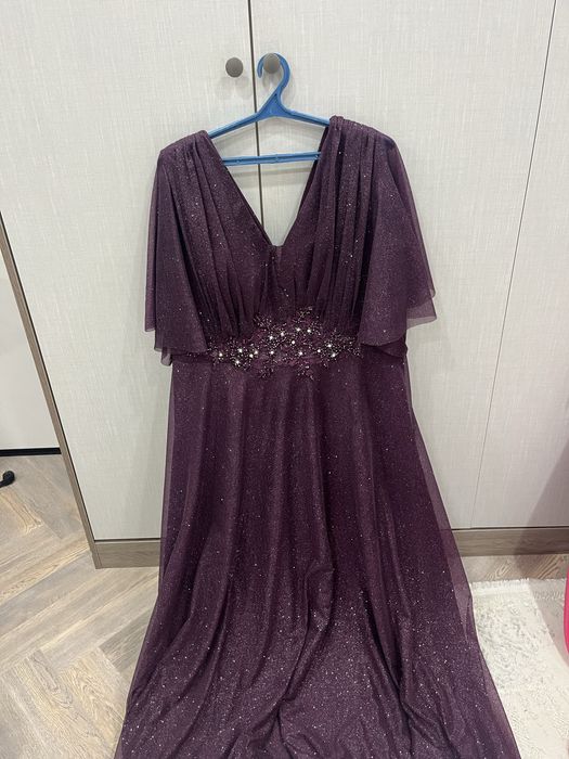 Платье вечернее для женщин