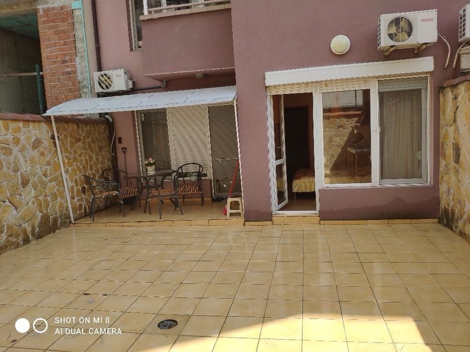 Наемане на тристаен апартамент с 2 отделни спални