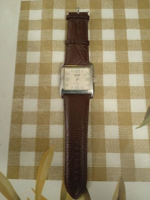 Стилен часовник "Softech"