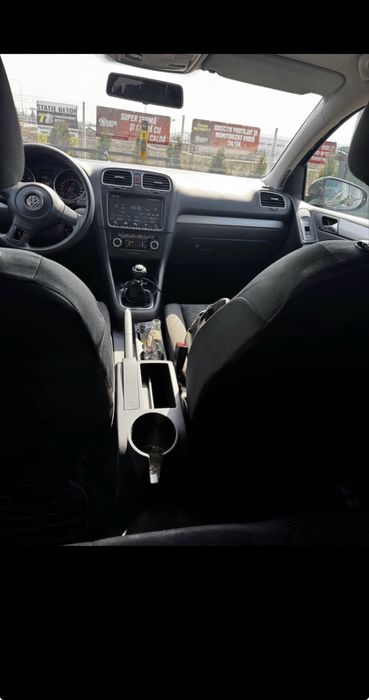 VOLKSWAGEN Golf 2010 — imagine 2