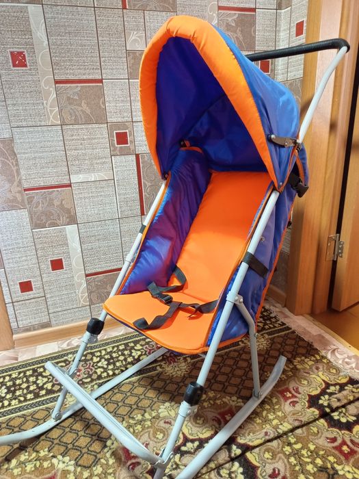 Продам санки в хорошем состоянии