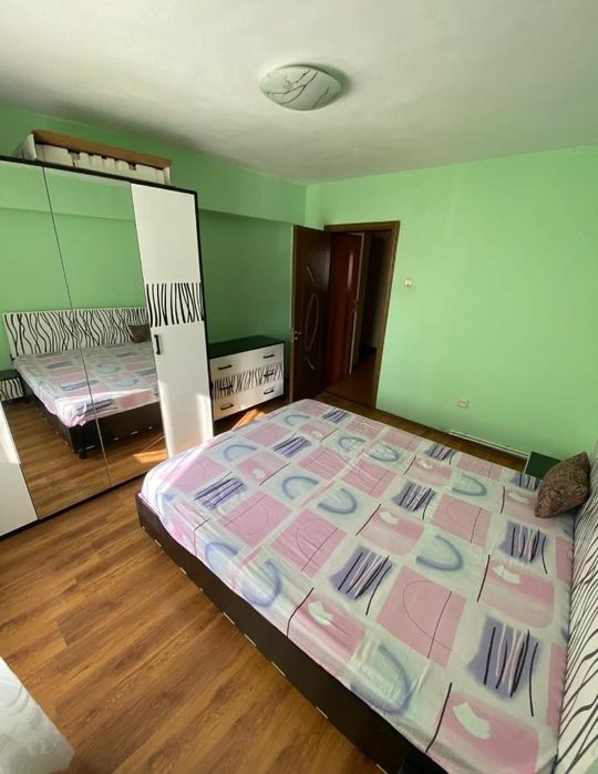 Inchiriez apartament-Zona ultracentrala-renovat