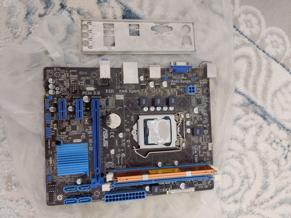 Материнская плата  LGA1155